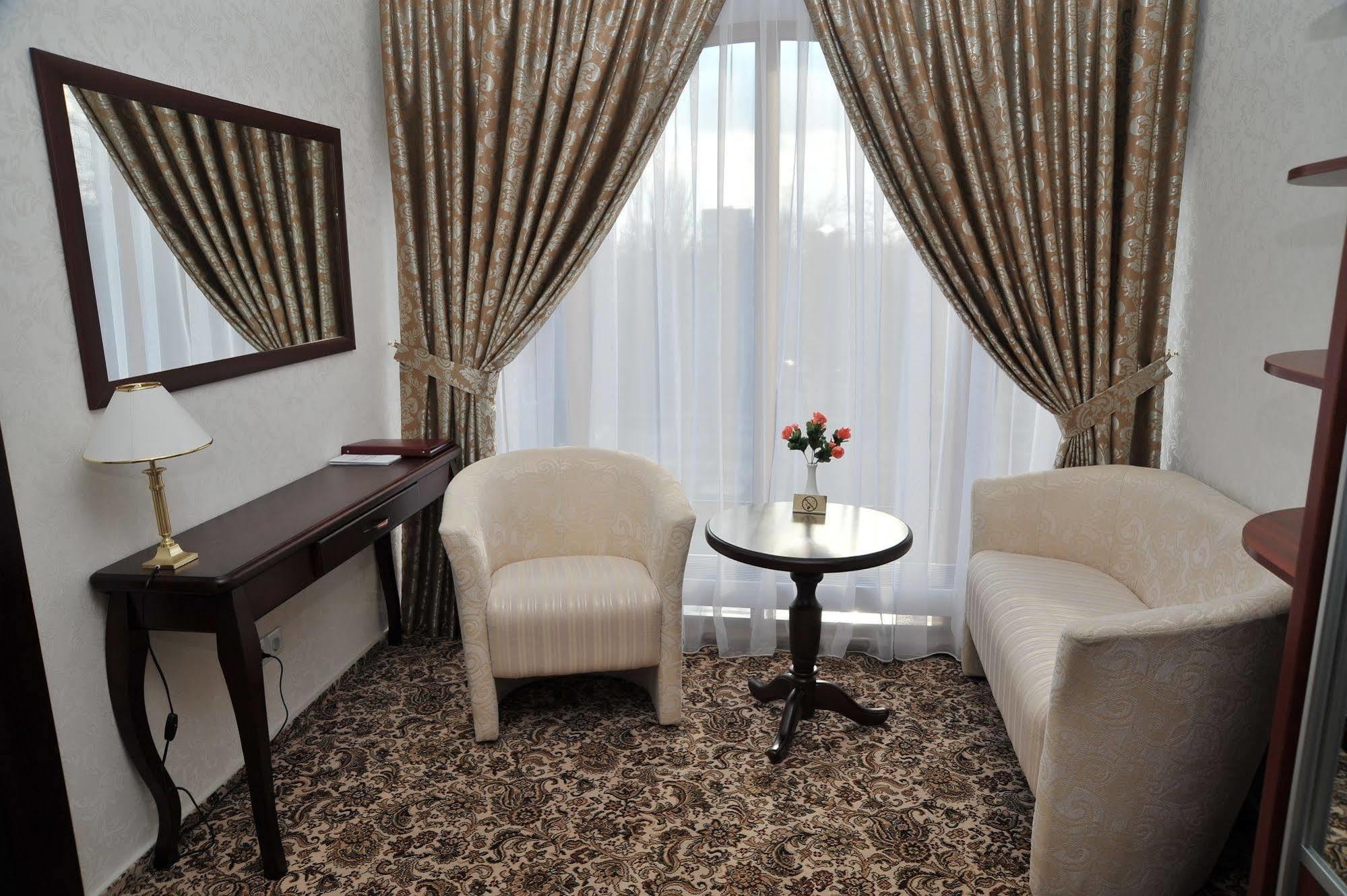 Slava Hotel Zaporizhia Exterior photo